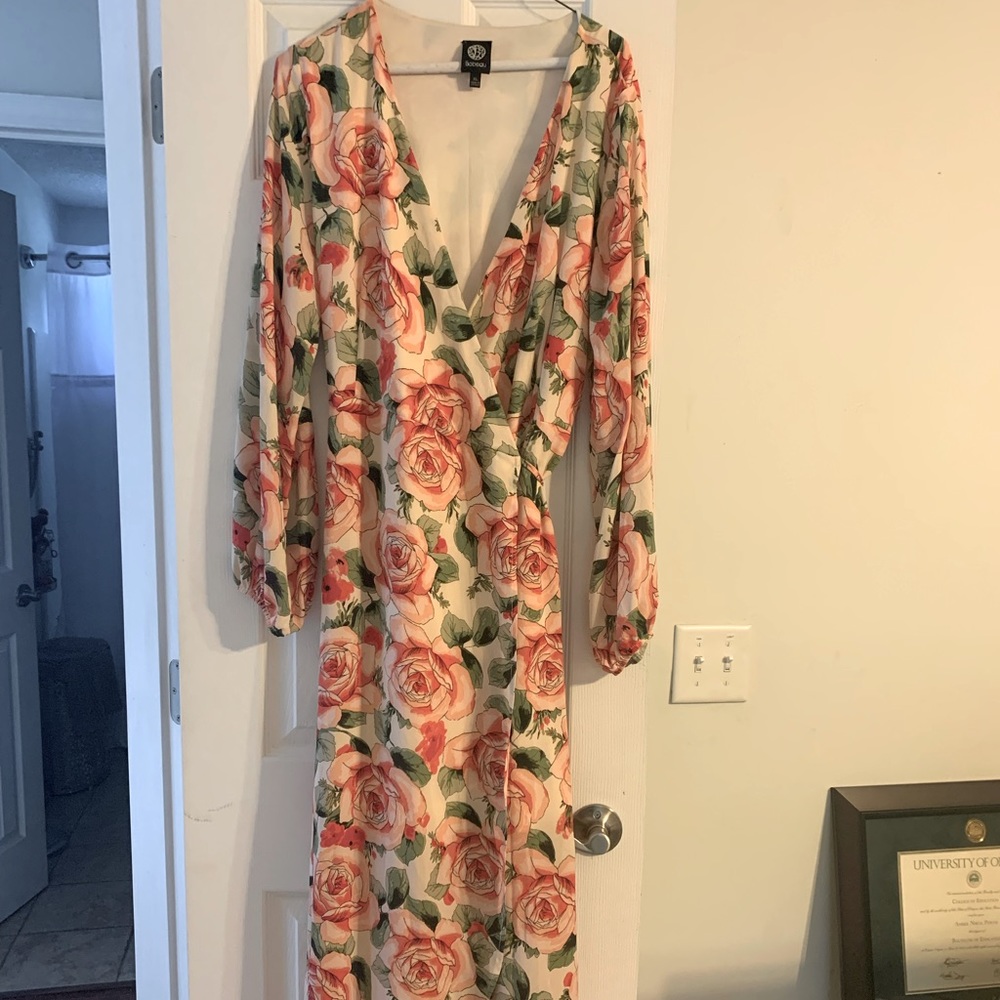 Cute peachy floral dress